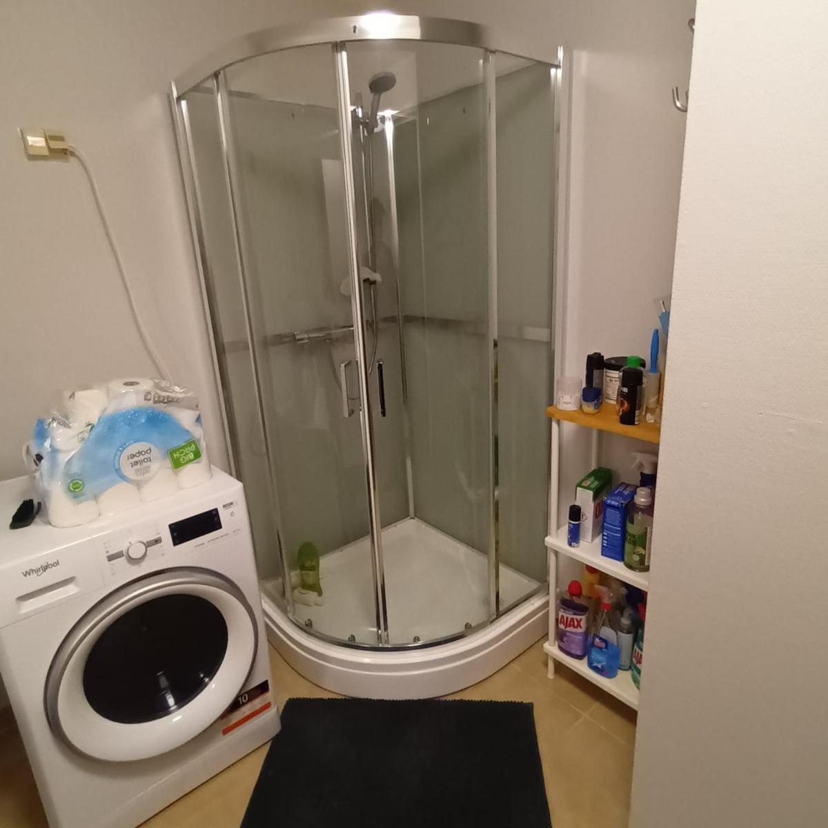 Room For Rent In A Shared Apartment Мосс Экстерьер фото